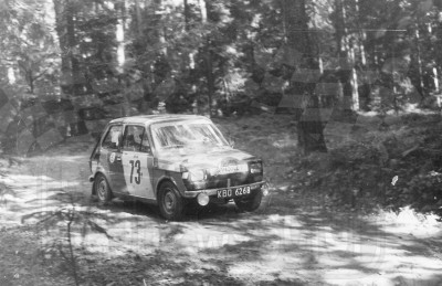 90. Witold Smolarczyk i Zdzisław Skrętkowicz - Polski Fiat 126p.   (To zdjęcie w pełnej rozdzielczości możesz kupić na www.kwa-kwa.pl )