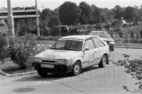 138. Willi Duvel i Harald Brock - Mazda 323 4wd Turbo.   (To zdjęcie w pełnej rozdzielczości możesz kupić na www.kwa-kwa.pl )