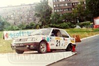 194. Waldemar Doskocz i Jarosław Baran - Peugeot 309 GTi 16S.   (To zdjęcie w pełnej rozdzielczości możesz kupić na www.kwa-kwa.pl )