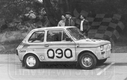 2. Polski Fiat 126p Grażyny Skotarek.   (To zdjęcie w pełnej rozdzielczości możesz kupić na www.kwa-kwa.pl )
