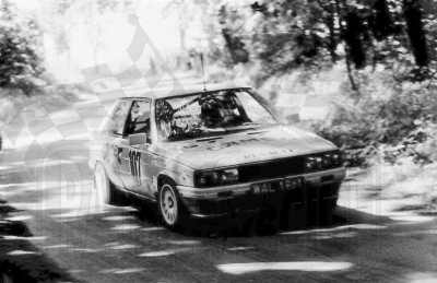 47. Adam Grycan i Jakub Mroczkowski - Renault 11 Turbo.   (To zdjęcie w pełnej rozdzielczości możesz kupić na www.kwa-kwa.pl )