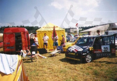 2. Fiat Cinquecento Sporting i obóz serwisowy Tomasza Oleksiaka.   (To zdjęcie w pełnej rozdzielczości możesz kupić na www.kwa-kwa.pl )