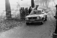 108. Peter Rumpfkeil i U.Gartner - Opel Ascona 400  (To zdjęcie w pełnej rozdzielczości możesz kupić na www.kwa-kwa.pl )