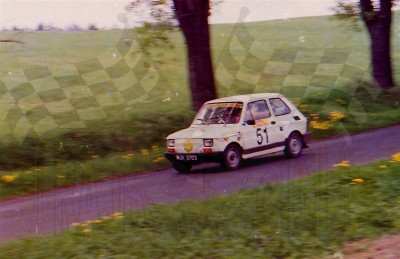 47. Bartłomiej Kulesza i Adam Klepadło  - Polski Fiat 126p.   (To zdjęcie w pełnej rozdzielczości możesz kupić na www.kwa-kwa.pl )