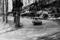 156. Błażej Krupa i Piotr Mystkowski - Renault 5 Alpine  (To zdjęcie w pełnej rozdzielczości możesz kupić na www.kwa-kwa.pl )