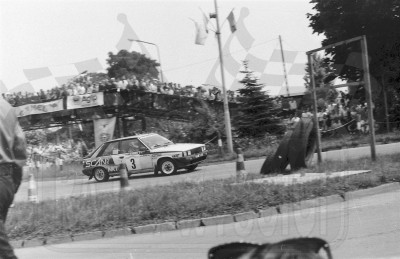 7. Andrzej Koper i Krzysztof Gęborys - Renault 11 Turbo.   (To zdjęcie w pełnej rozdzielczości możesz kupić na www.kwa-kwa.pl )