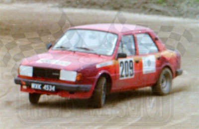 11. Janusz Siniarski - Skoda 135   (To zdjęcie w pełnej rozdzielczości możesz kupić na www.kwa-kwa.pl )