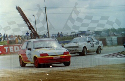 9. W.Białka - Ford Fiesta XR2i, Wojciech Koczeski - Toyota Corolla   (To zdjęcie w pełnej rozdzielczości możesz kupić na www.kwa-kwa.pl )