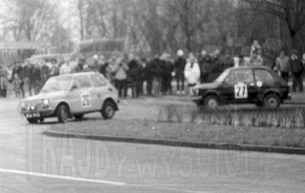 30. Nr.26.P.Janczewski i A.Ceranowicz, nr.27.R.Hałubek i M.Straszak - Polskie Fiaty 126p.   (To zdjęcie w pełnej rozdzielczości możesz kupić na www.kwa-kwa.pl )