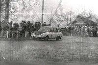 Jerzy Kindziuk i Henryk Trochimiuk - Dacia 1300. To zdjęcie w pełnej rozdzielczości możesz kupić na http://kwa-kwa.pl