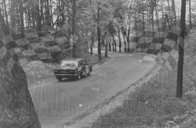 Ryszard Ryzel i Roman Kabulski - Polski Fiat 125p 1500. To zdjęcie w pełnej rozdzielczości możesz kupić na http://kwa-kwa.pl