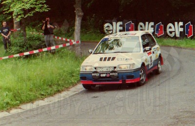 30. Magnus Olsson i Anders Dawidsson - Nissan Sunny GTiR.   (To zdjęcie w pełnej rozdzielczości możesz kupić na www.kwa-kwa.pl )