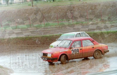 4. Janusz Siniarski - Skoda 135, Adam Polak - Ford Fiesta XR2i   (To zdjęcie w pełnej rozdzielczości możesz kupić na www.kwa-kwa.pl )