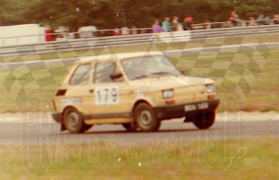 15. Jacek Sikora - Polski Fiat 126p.   (To zdjęcie w pełnej rozdzielczości możesz kupić na www.kwa-kwa.pl )