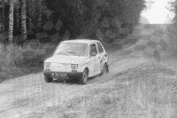 82. Mariusz Ficoń i P.Goworowski - Polski Fiat 126p.   (To zdjęcie w pełnej rozdzielczości możesz kupić na www.kwa-kwa.pl )
