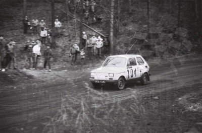 88. Marcin Kasztelan i Krzysztof Żelechowski - Polski Fiat 126p   (To zdjęcie w pełnej rozdzielczości możesz kupić na www.kwa-kwa.pl )