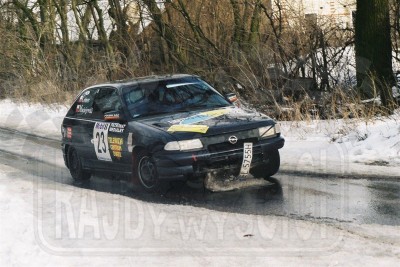 42. Wojciech Maciejewski i Adam Celmer - Opel Astra  (To zdjęcie w pełnej rozdzielczości możesz kupić na www.kwa-kwa.pl )