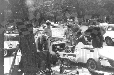 65. Artur Skwarzyński z mechanikami  (To zdjęcie w pełnej rozdzielczości możesz kupić na www.kwa-kwa.pl )