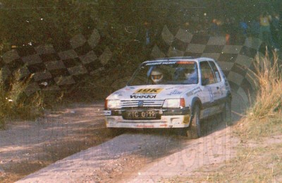 169. Robert Kępka i Wojciech Kruzel - Peugeot 205 GTi.   (To zdjęcie w pełnej rozdzielczości możesz kupić na www.kwa-kwa.pl )