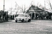 Wojciech Gołębiowski i Jerzy Szulc - Polski Fiat 126p. To zdjęcie w pełnej rozdzielczości możesz kupić na http://kwa-kwa.pl