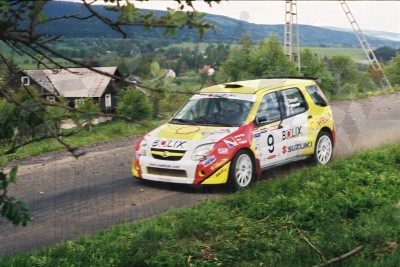 7. Grzegorz Grzyb i Przemysław Mazur - Suzuki Ignis Super 1600  (To zdjęcie w pełnej rozdzielczości możesz kupić na www.kwa-kwa.pl )