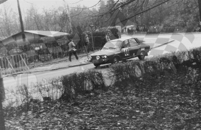 40. Lech Koraszewski i P.Radon - Dacia 1310  (To zdjęcie w pełnej rozdzielczości możesz kupić na www.kwa-kwa.pl )