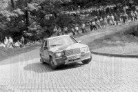 104. Peter Rumpfkeil i Gunter Jarecki - Mercedes Benz 190E 2.3-16.   (To zdjęcie w pełnej rozdzielczości możesz kupić na www.kwa-kwa.pl )