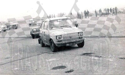 44. Piotr Dąbkowski i Andrzej Wodziński - Polski Fiat 126p  (To zdjęcie w pełnej rozdzielczości możesz kupić na www.kwa-kwa.pl )