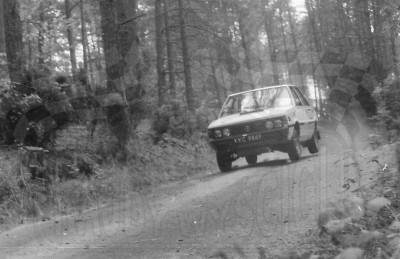 99. Ryszard Adamek i Janusz Bronikowski - Polonez 1600C.   (To zdjęcie w pełnej rozdzielczości możesz kupić na www.kwa-kwa.pl )