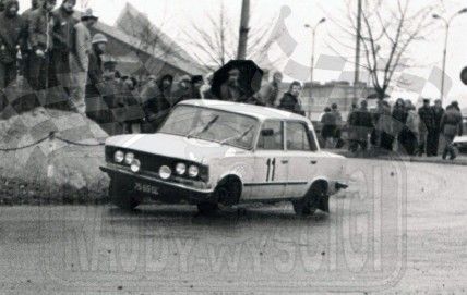 Adam Masłowiec i Andrzej Białowąs - Polski Fiat 125p 1500. To zdjęcie w pełnej rozdzielczości możesz kupić na http://kwa-kwa.pl