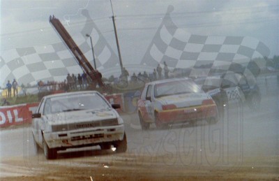 17. Wojciech Koczeski - Toyota Corolla i W.Białka - Ford Fiesta XR2i   (To zdjęcie w pełnej rozdzielczości możesz kupić na www.kwa-kwa.pl )