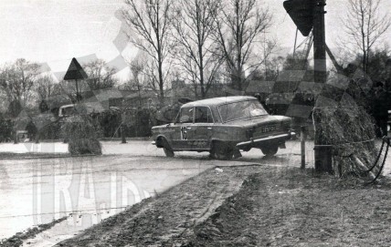 Andrzej Radecki i Henryk Mieczaniec - Polski Fiat 125p 1500. To zdjęcie w pełnej rozdzielczości możesz kupić na http://kwa-kwa.pl