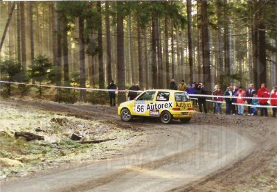 77. Jacek Sikora i Marek Kaczmarek - Fiat Cinquecento Sporting.   (To zdjęcie w pełnej rozdzielczości możesz kupić na www.kwa-kwa.pl )