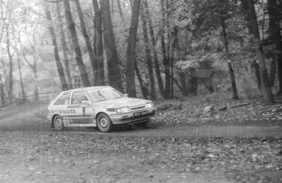 22. Romuald Chałas i Janusz Siniarski - Mazda 323 Turbo 4wd.   (To zdjęcie w pełnej rozdzielczości możesz kupić na www.kwa-kwa.pl )