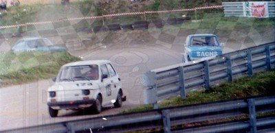 125. Nr.123.Tomasz Sokulski - Polskie Fiaty 126p   (To zdjęcie w pełnej rozdzielczości możesz kupić na www.kwa-kwa.pl )