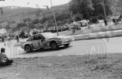 35. Henk Vossen i Hedi von de Kimmenade - Opel Manta 400  (To zdjęcie w pełnej rozdzielczości możesz kupić na www.kwa-kwa.pl )