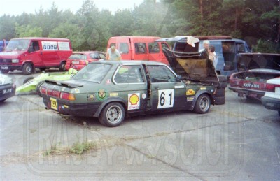 79. BMW 323 Ryszarda Lenarta.   (To zdjęcie w pełnej rozdzielczości możesz kupić na www.kwa-kwa.pl )